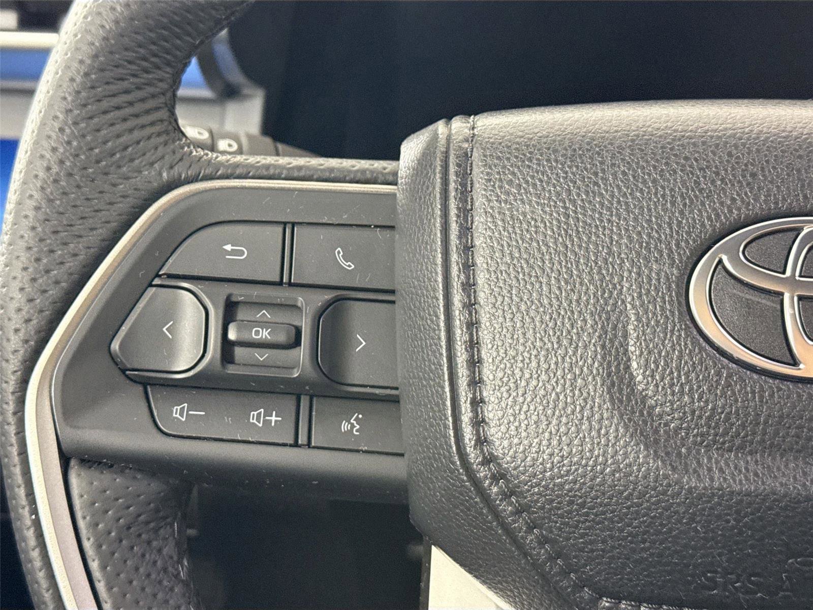 Certified 2024 Toyota Tacoma TRD Sport image 17