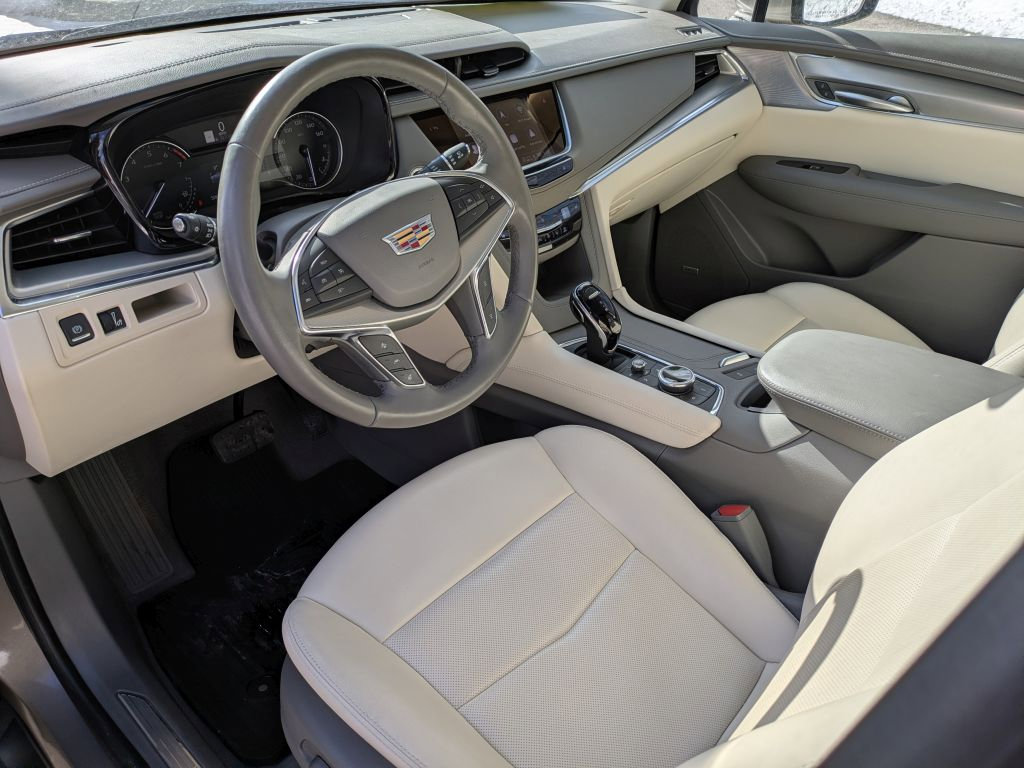 Used 2023 Cadillac XT5 Premium Luxury image 11