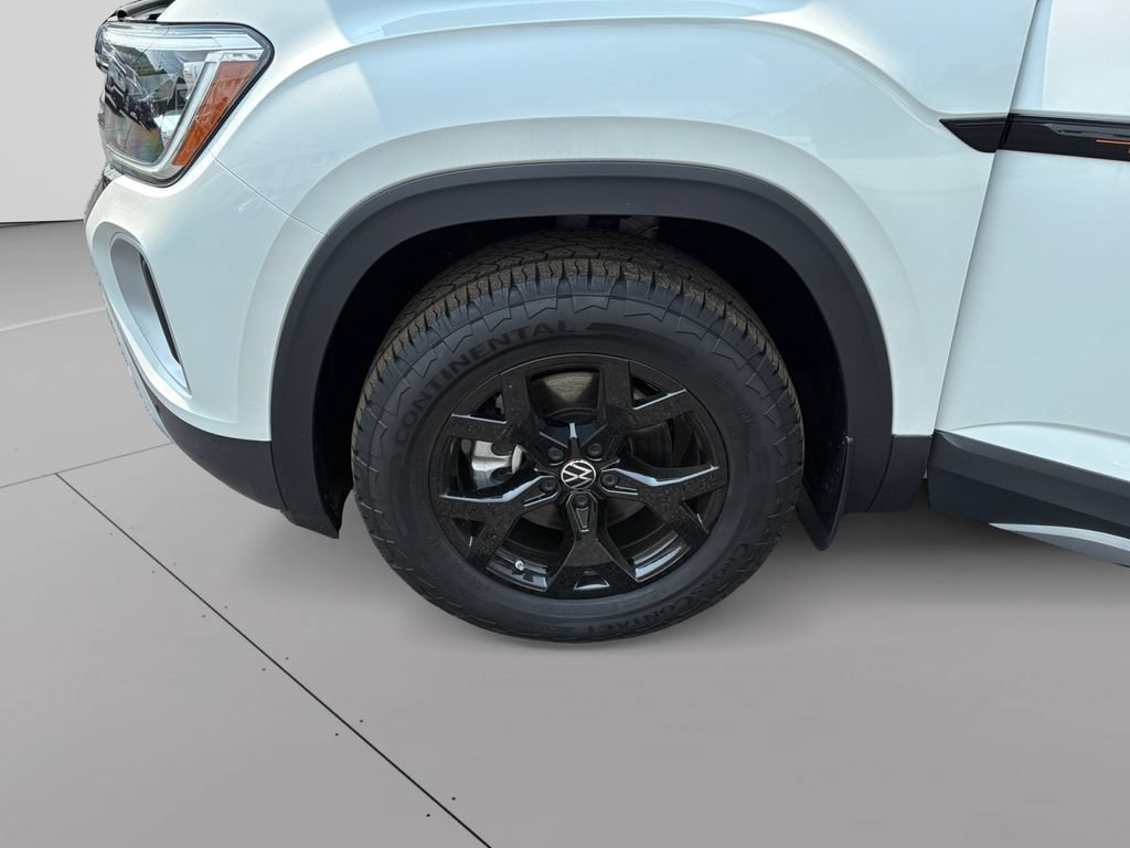 New 2026 Volkswagen Atlas Peak Edition AWD/4WD image 16