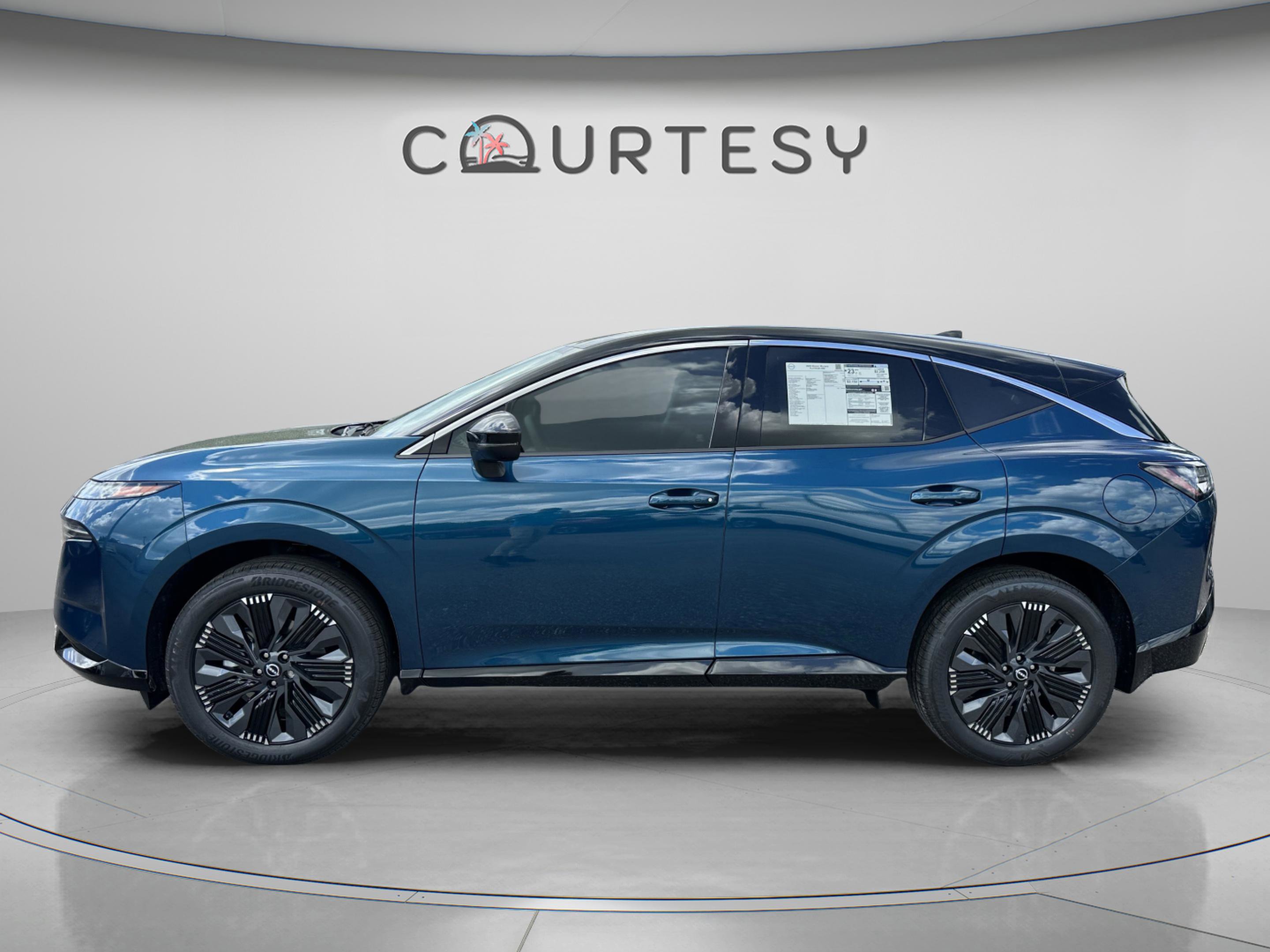 New 2026 Nissan Murano Platinum w/ Cargo Package image 2