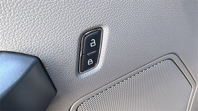 Certified 2019 Ford F150 XLT w/ Equipment Group 302A Luxury image 11