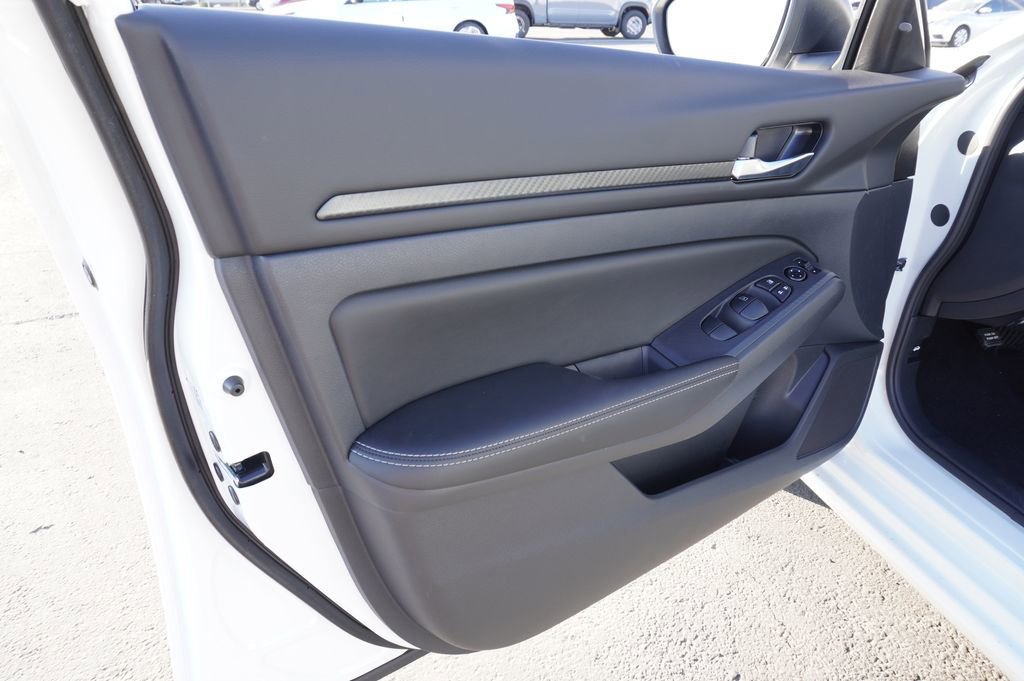 Certified 2025 Nissan Altima 2.5 SV image 14