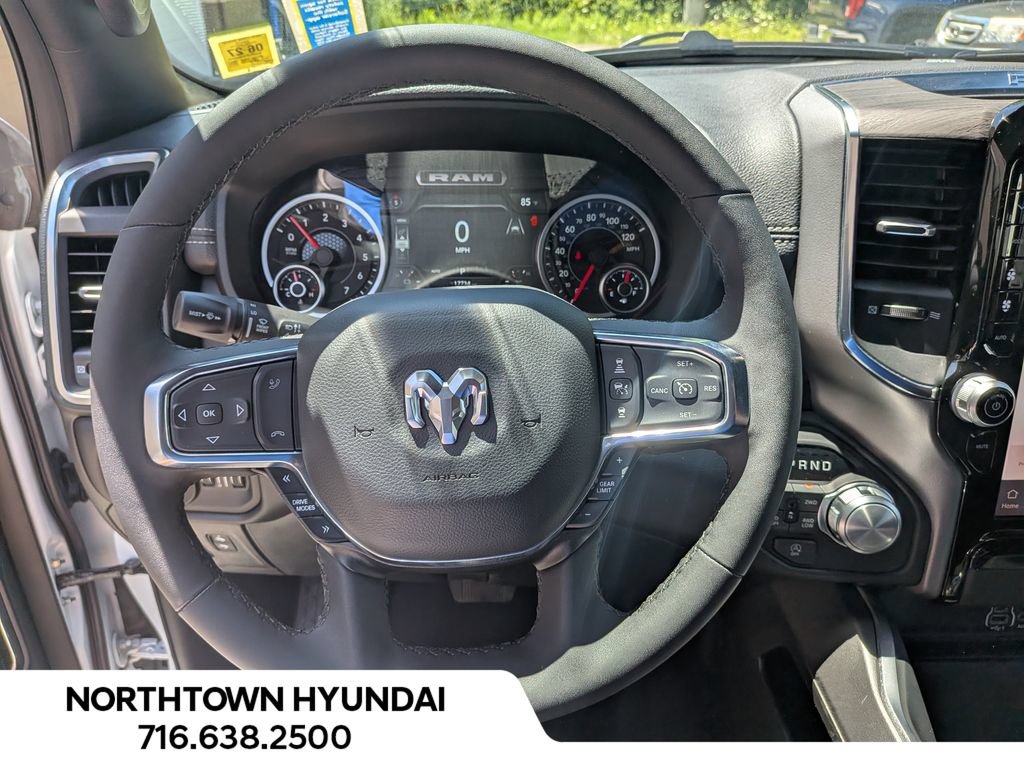 Used 2026 RAM 1500 Laramie AWD/4WD image 7