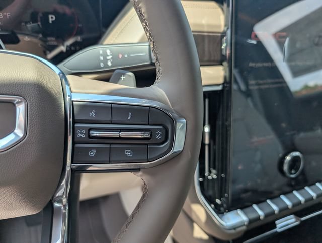 New 2026 GMC Yukon Denali w/ Denali Reserve Package AWD/4WD image 18