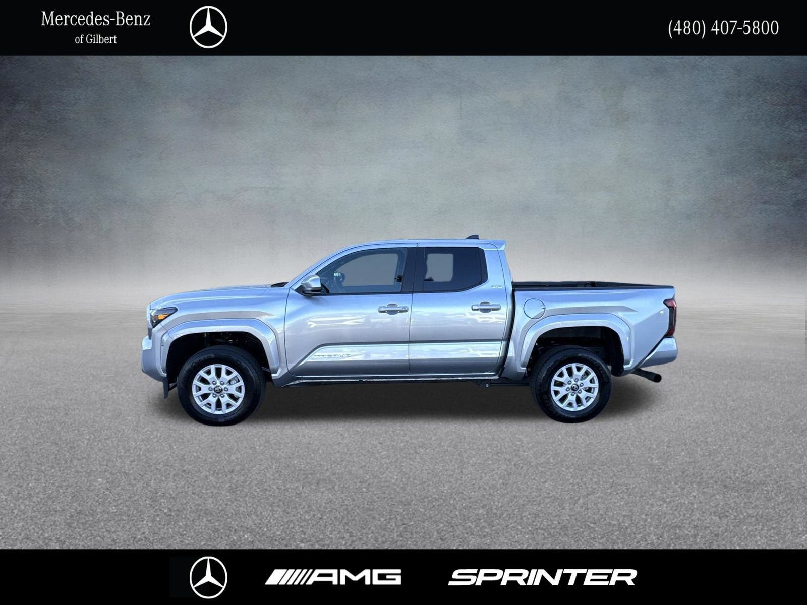 Used 2026 Toyota Tacoma SR5 AWD/4WD image 3