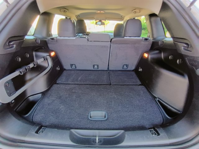 Used 2014 Jeep Cherokee Sport FWD image 65