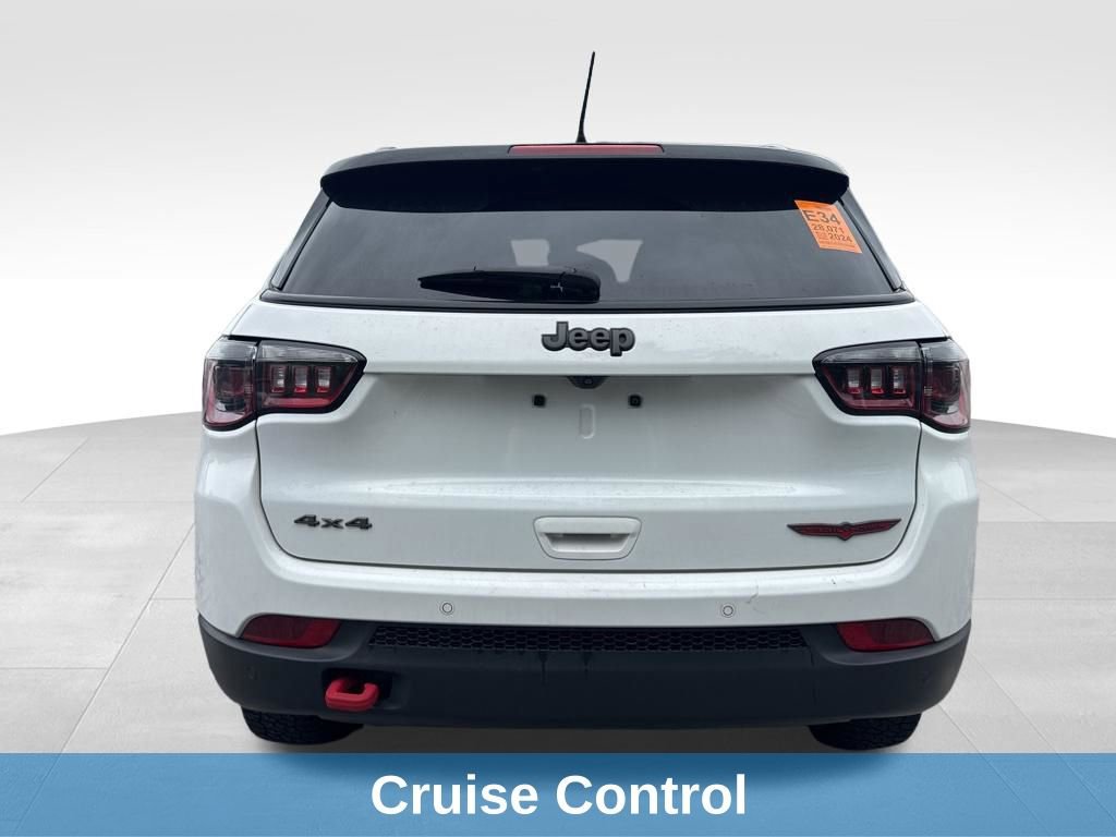 Used 2024 Jeep Compass Trailhawk AWD/4WD image 6