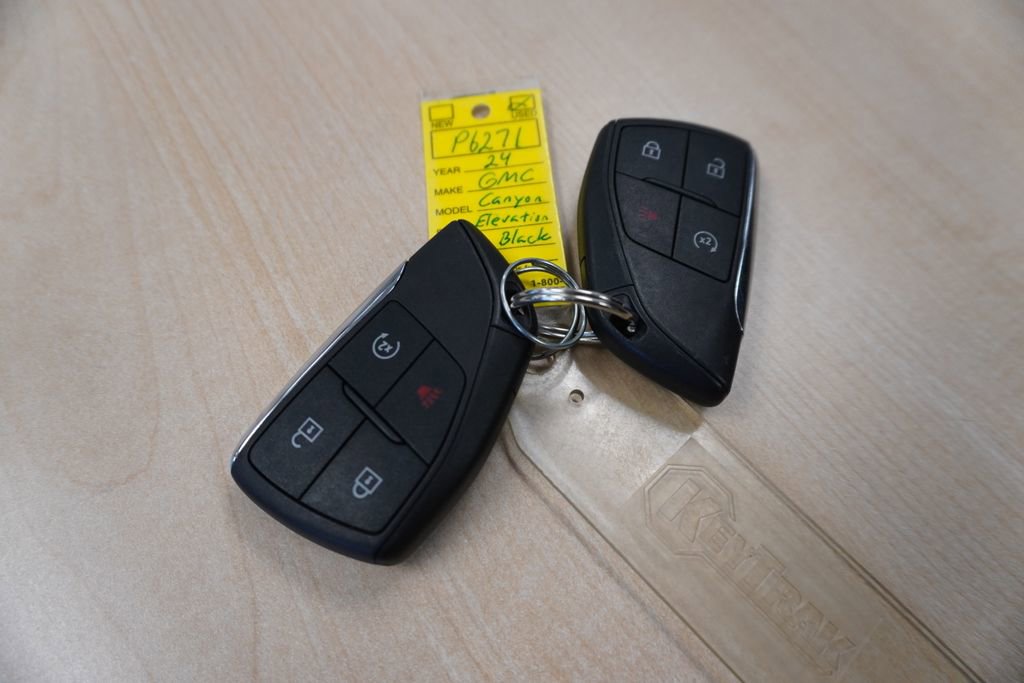 Used 2024 GMC Canyon Elevation w/ Convenience Package image 37