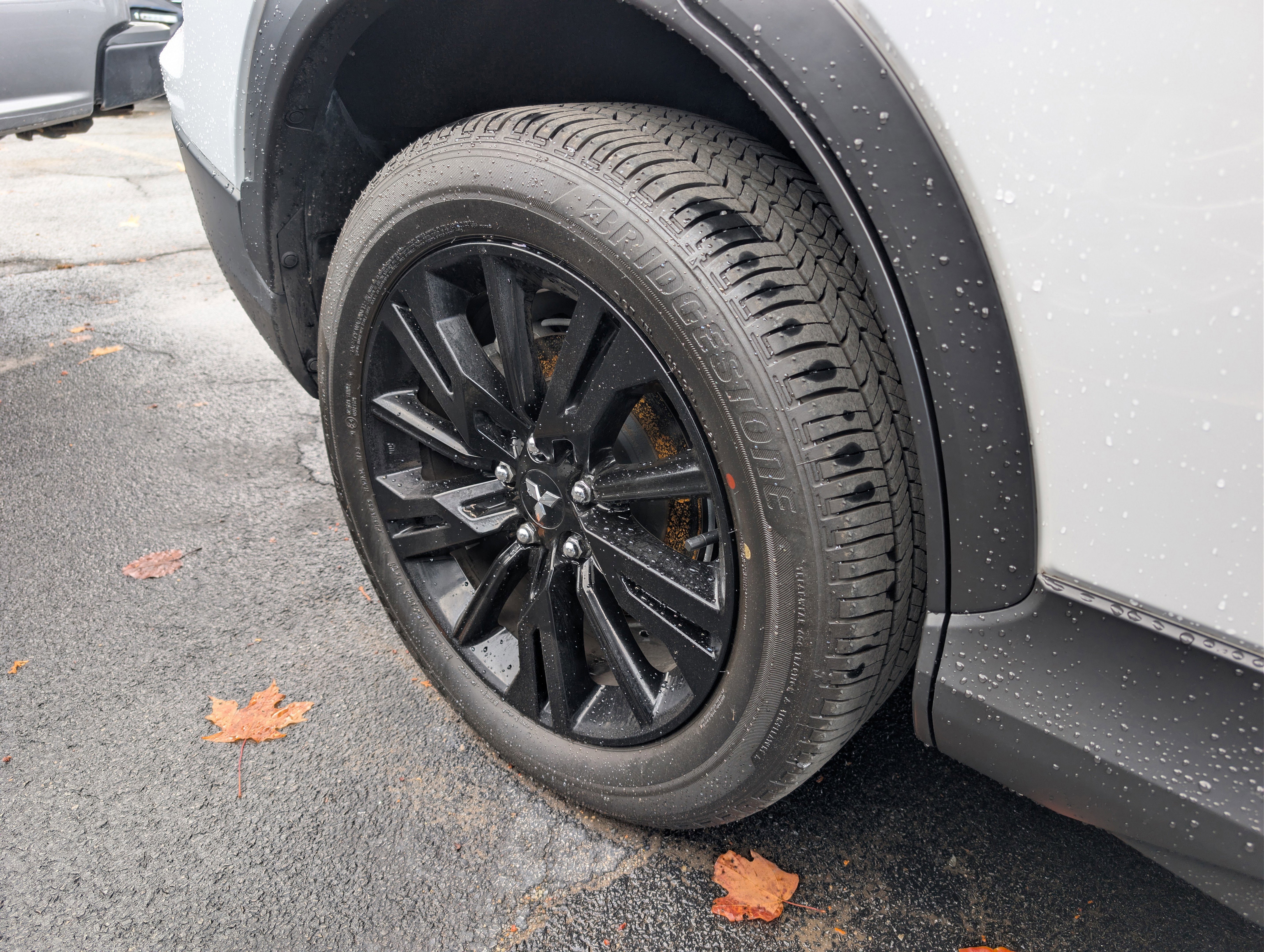 Used 2024 Mitsubishi Eclipse Cross LE image 10