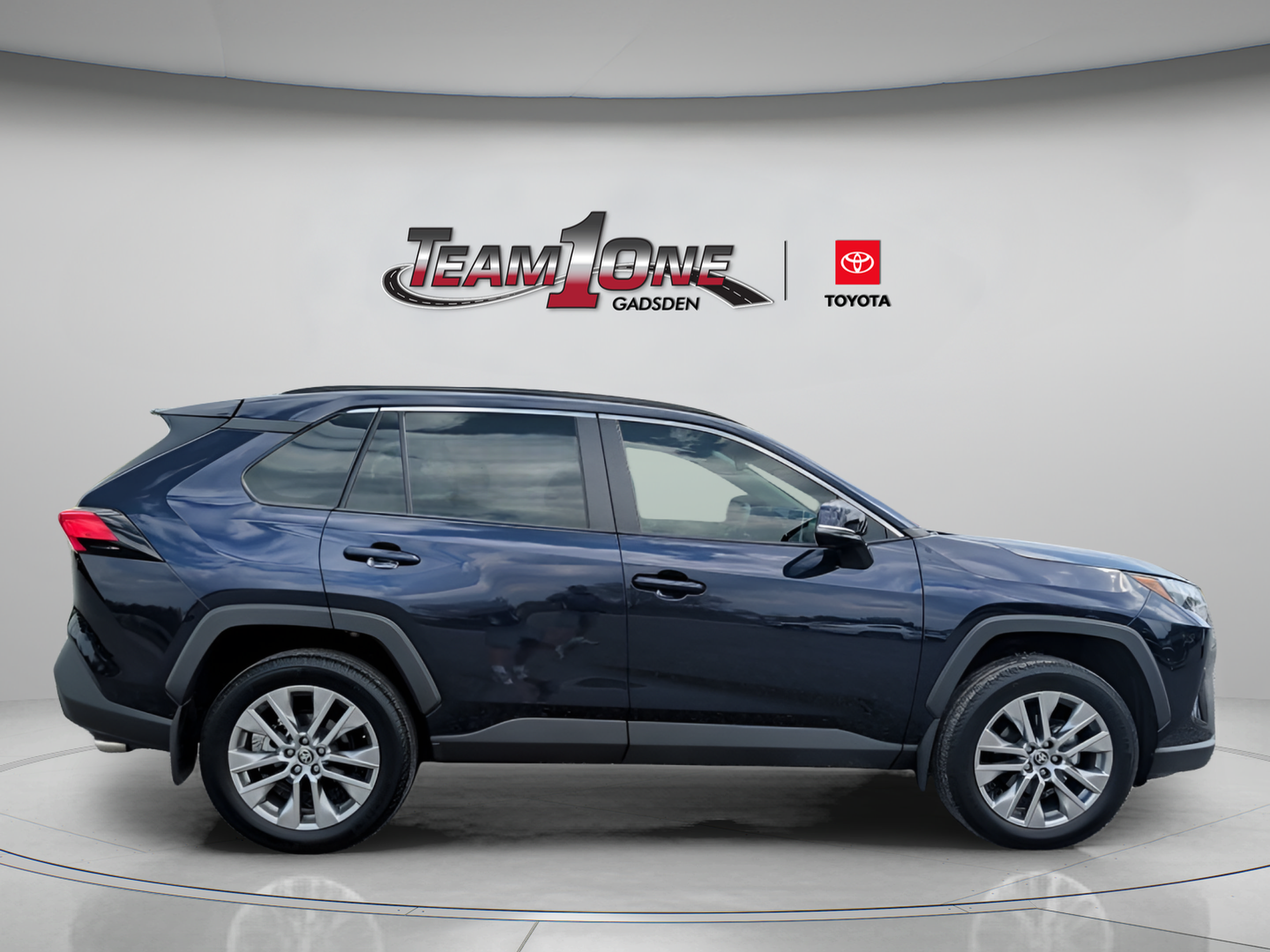 Used 2024 Toyota RAV4 XLE Premium AWD/4WD image 9