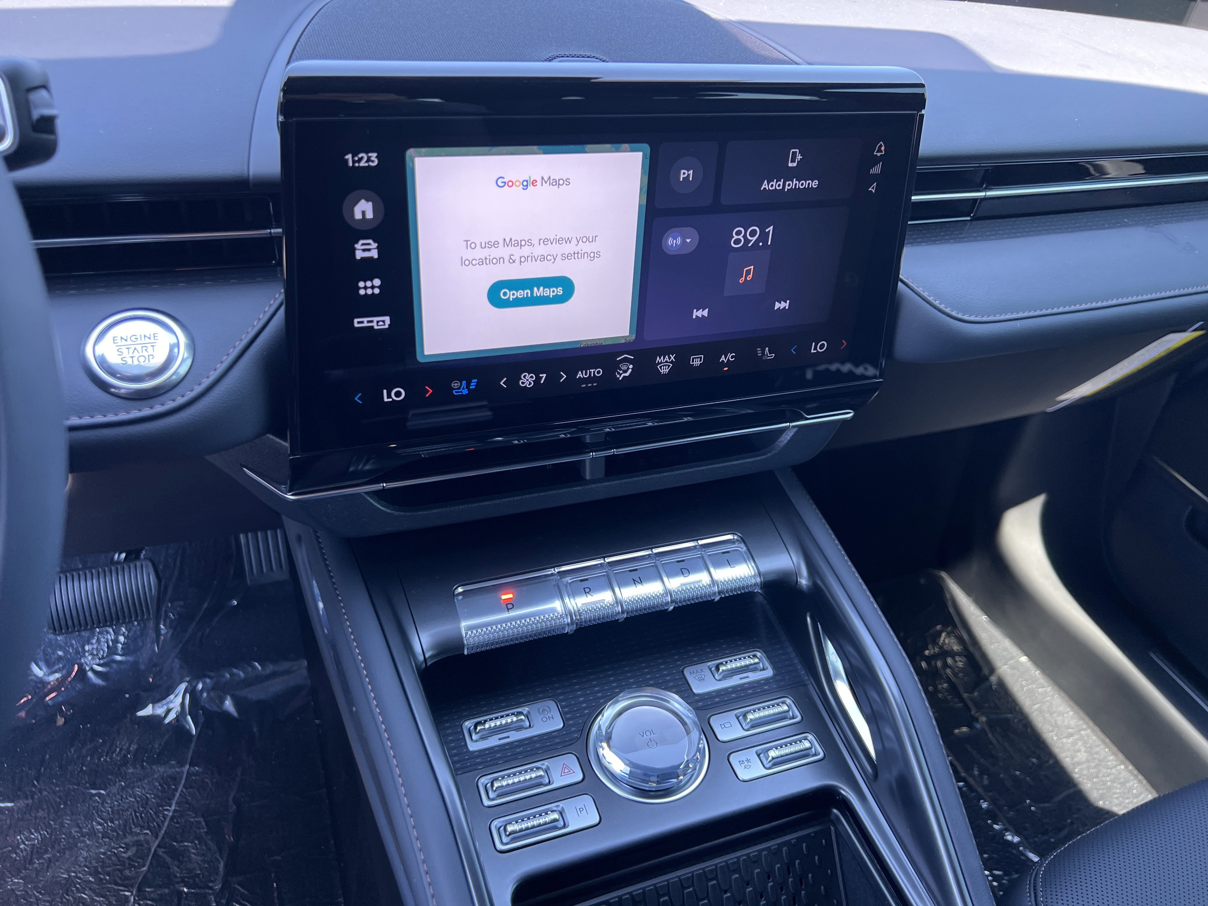 New 2025 Lincoln Nautilus Premier w/ Equipment Group 102A image 17