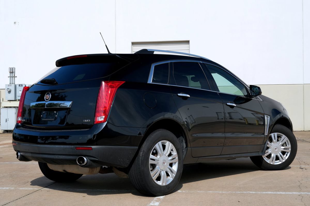 Used 2013 Cadillac SRX Luxury w/ Driver Awareness Package FWD image 3
