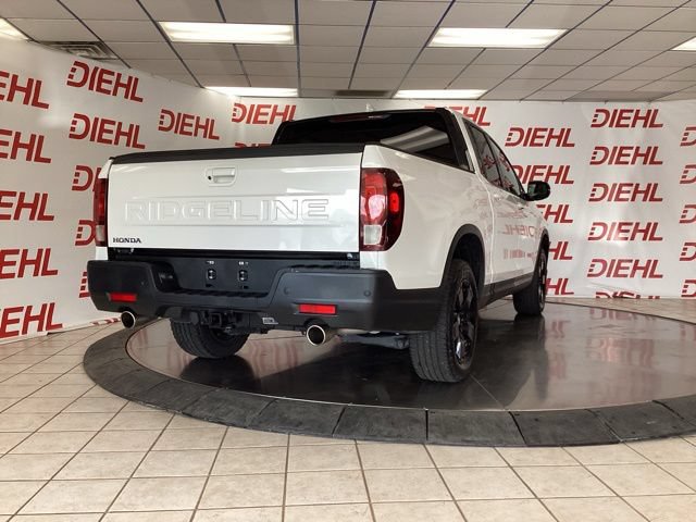 Used 2025 Honda Ridgeline Black Edition image 7