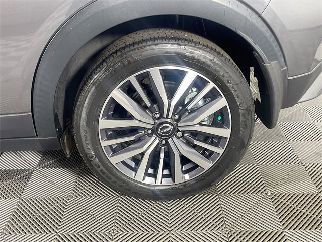 Used 2023 Nissan Kicks SV image 29