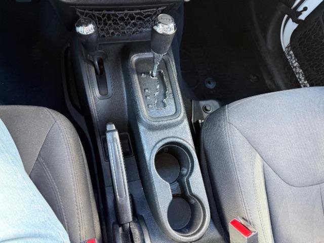 Used 2018 Jeep Wrangler Unlimited Sport w/ Connectivity Group image 24