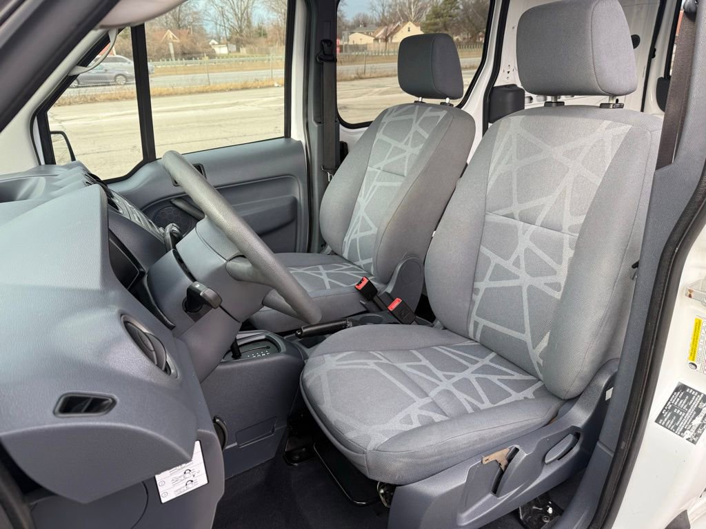 Used 2010 Ford Transit Connect XL image 17