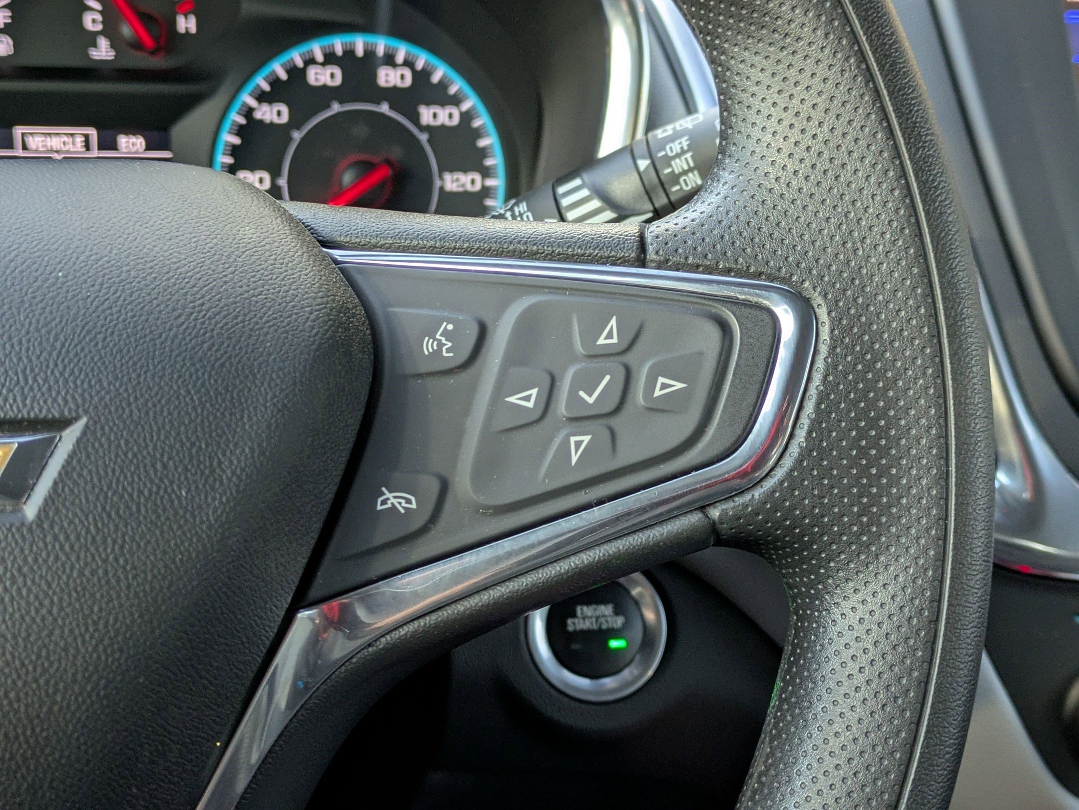 Used 2021 Chevrolet Equinox LS image 15