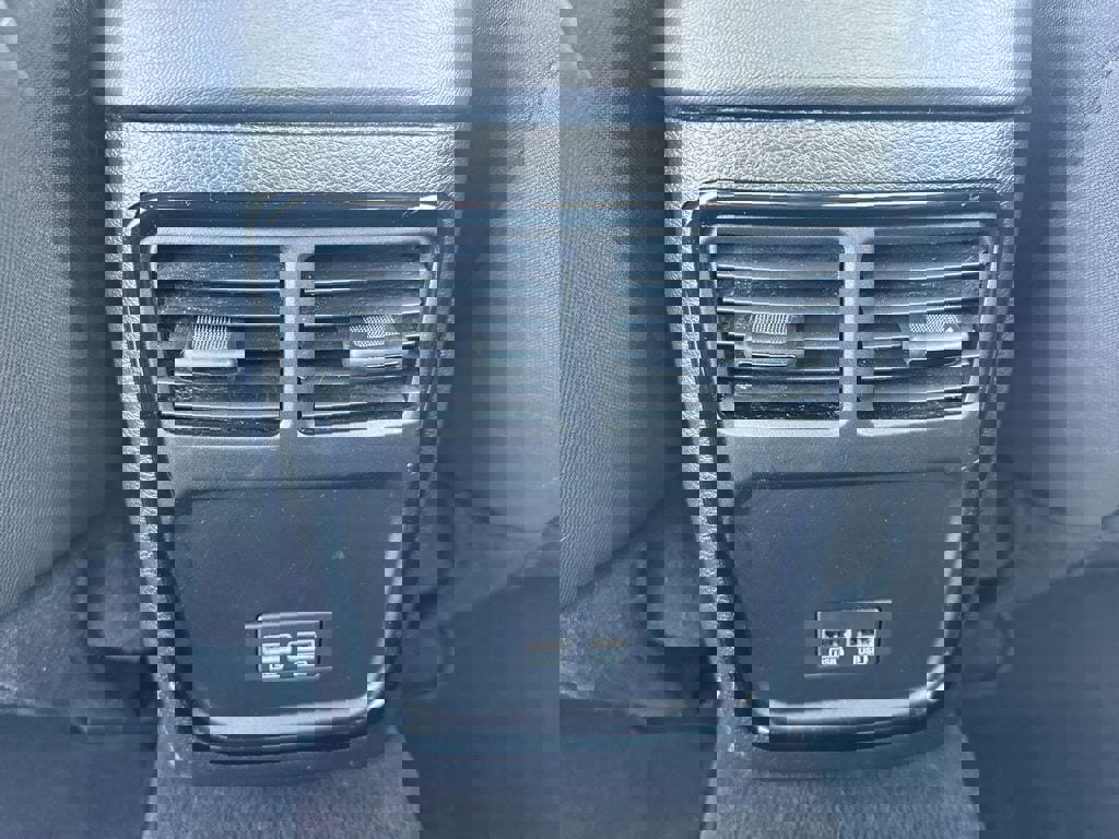 Used 2022 Dodge Charger SXT w/ Blacktop Package image 23