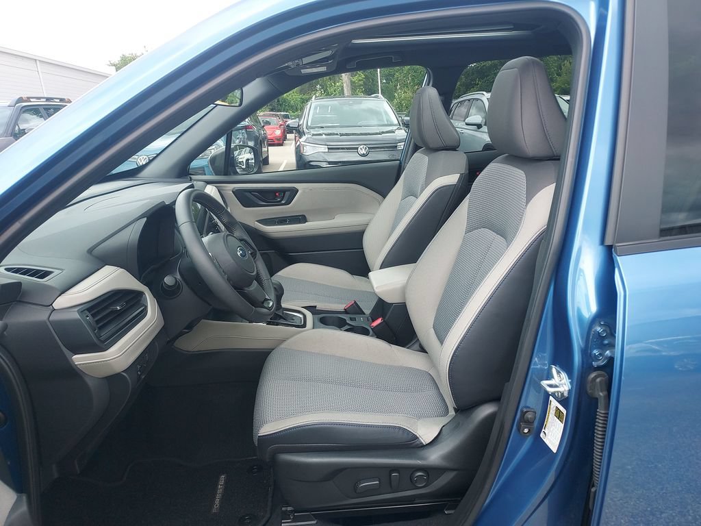 Certified 2025 Subaru Forester Premium AWD/4WD image 29