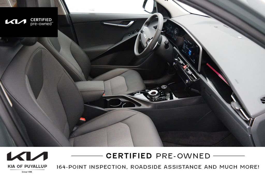 Certified 2024 Kia Niro Wind w/ Wind Preserve Package FWD image 17