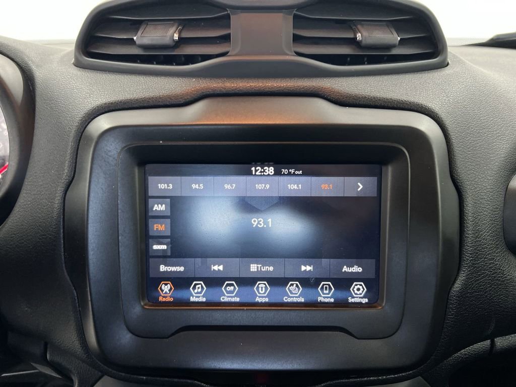 Used 2020 Jeep Renegade Trailhawk w/ Cold Weather Group image 12