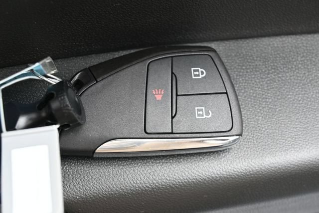 Used 2025 Chevrolet Colorado W/T RWD image 32