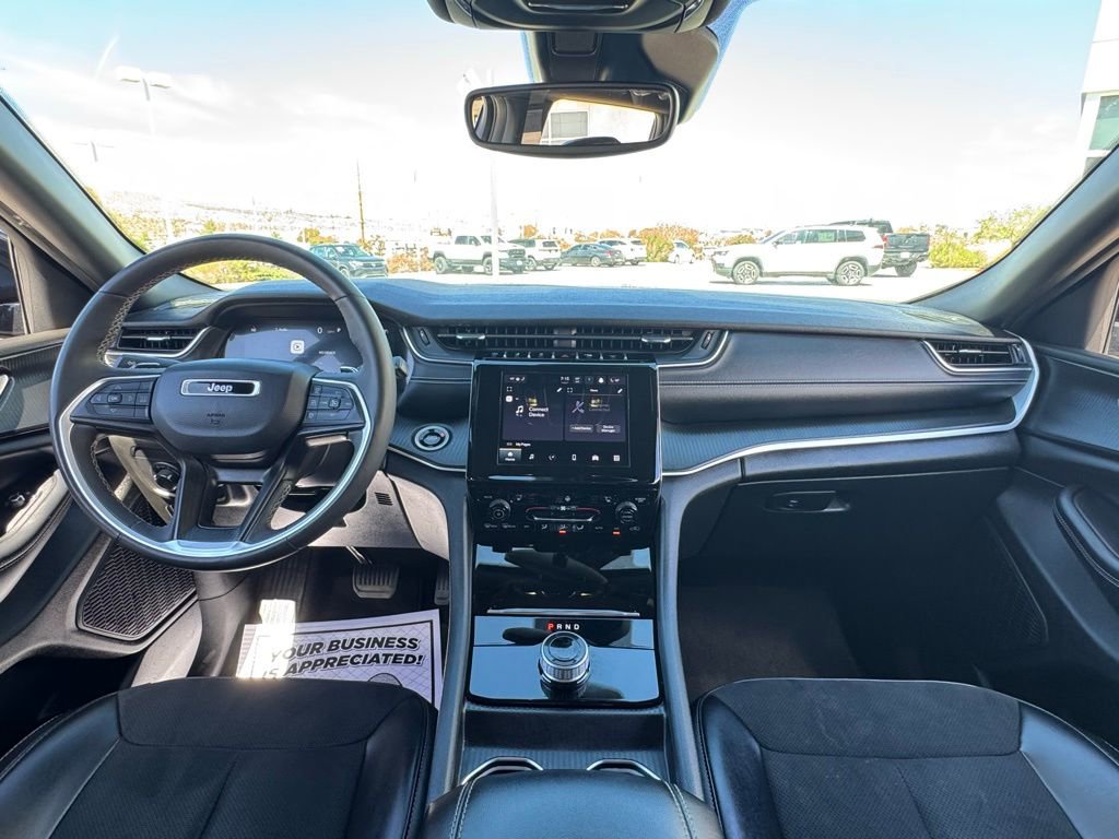 Used 2024 Jeep Grand Cherokee Altitude image 14