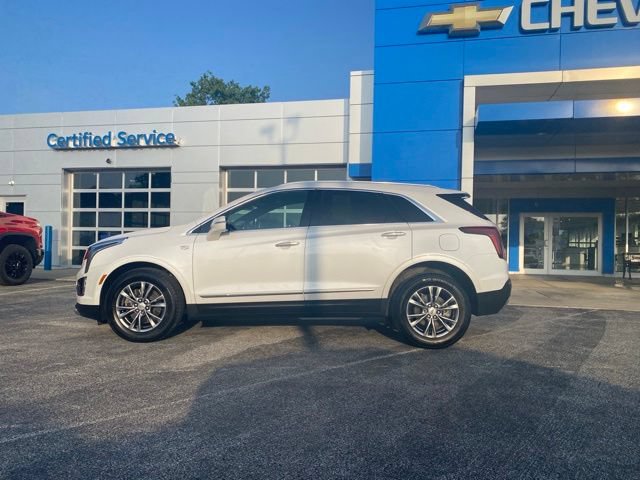 Used 2023 Cadillac XT5 Premium Luxury w/ LPO, Floor Liner Package AWD/4WD image 2