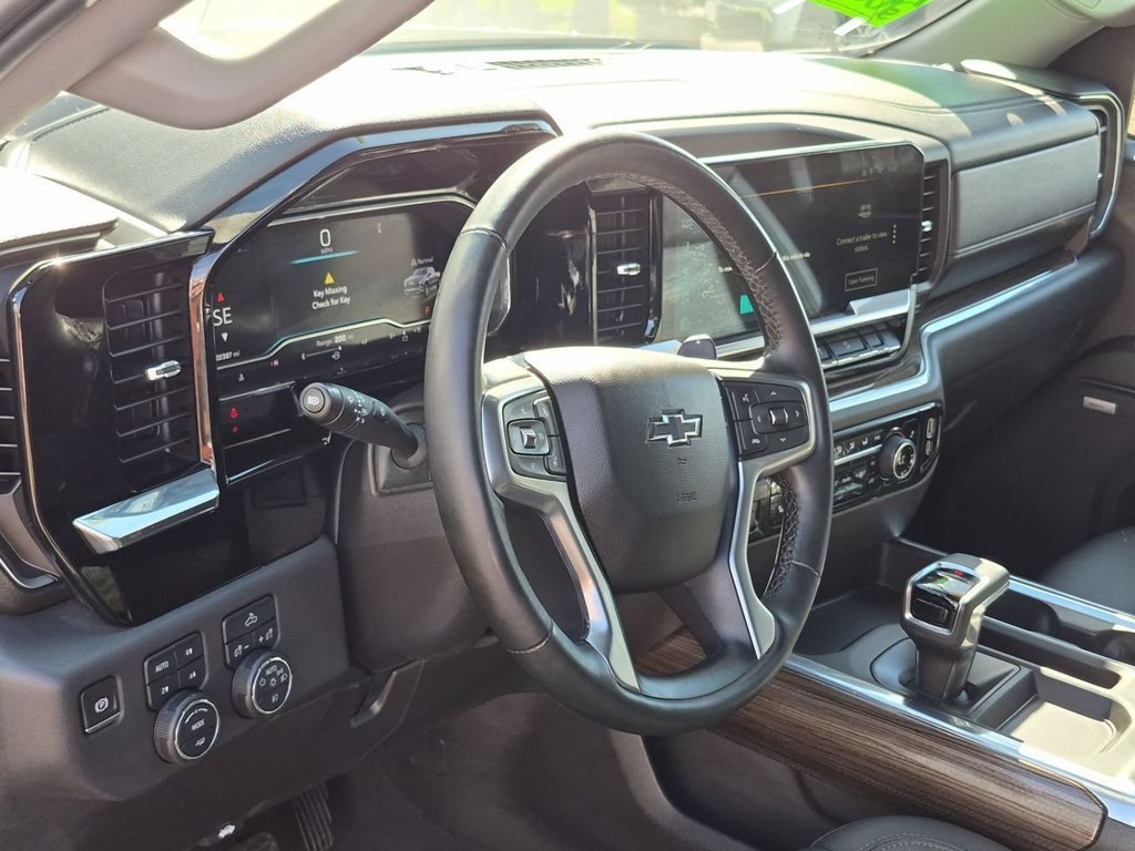 Used 2024 Chevrolet Silverado 1500 RST w/ Convenience Package II AWD/4WD image 10