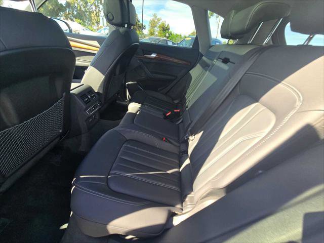 Used 2023 Audi Q5 2.0T Premium w/ Convenience Package image 21