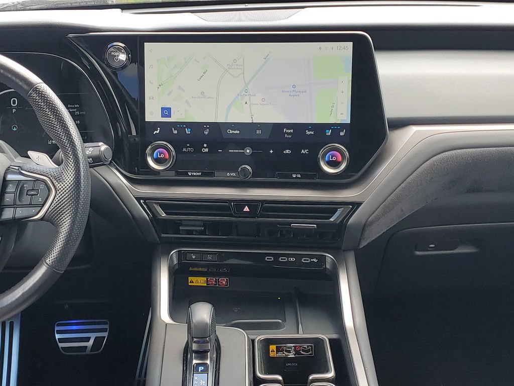 Used 2025 Lexus TX 500h AWD w/ Technology Package image 19