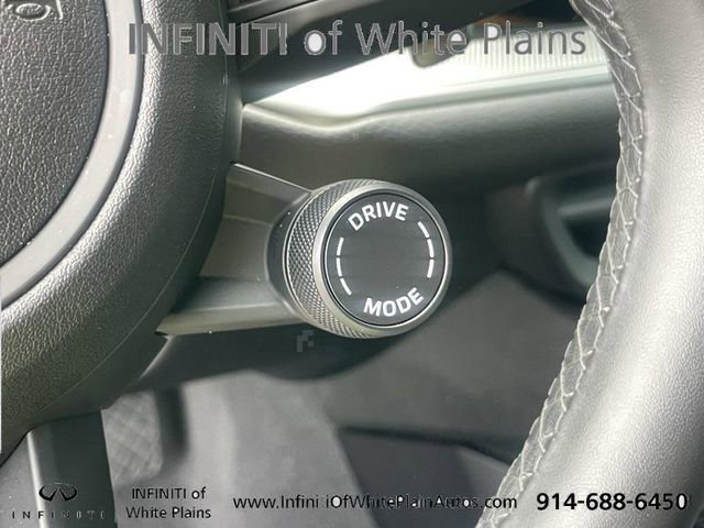 Used 2024 Porsche Cayenne AWD/4WD image 19