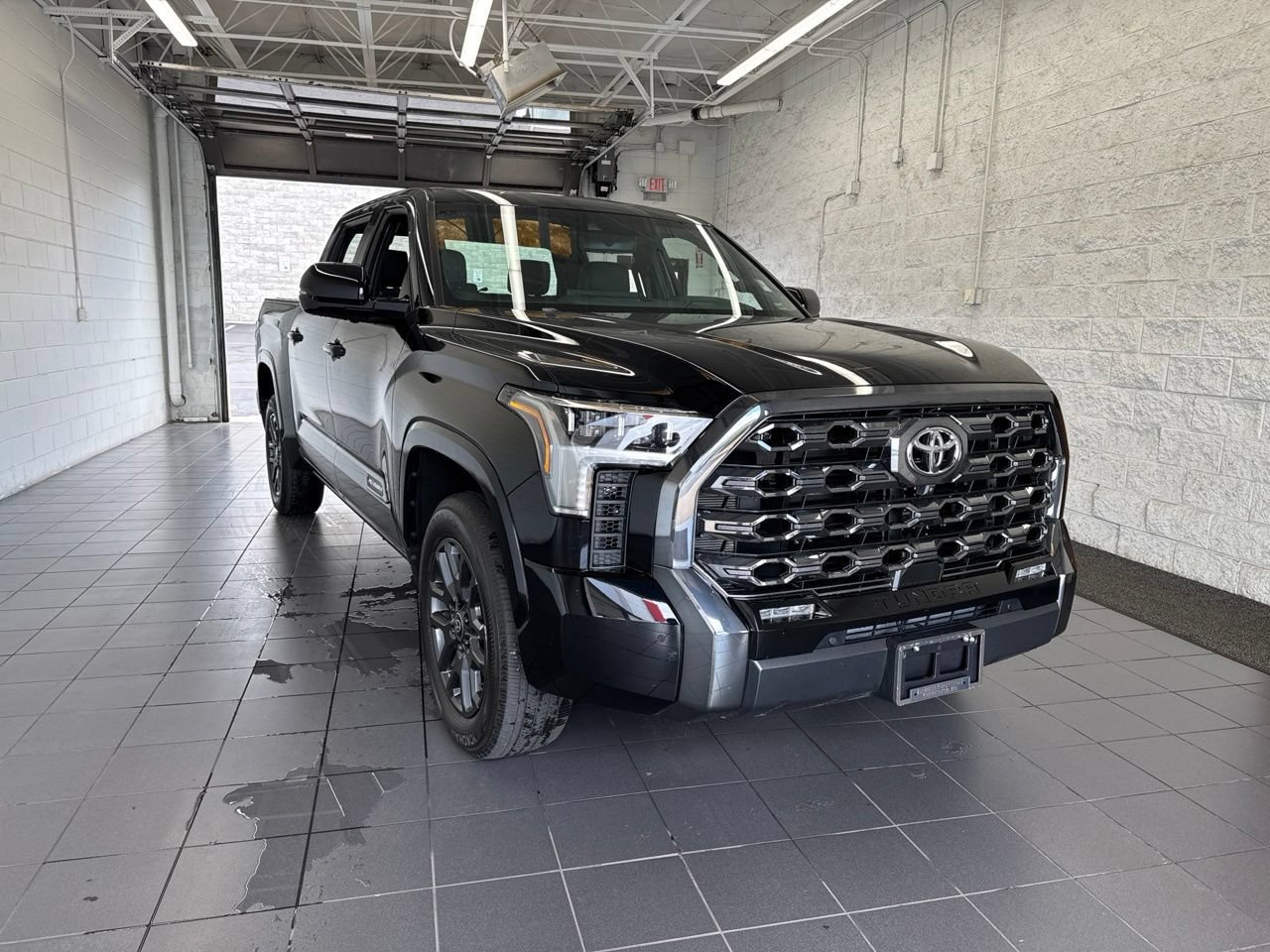 Certified 2025 Toyota Tundra Platinum AWD/4WD image 2
