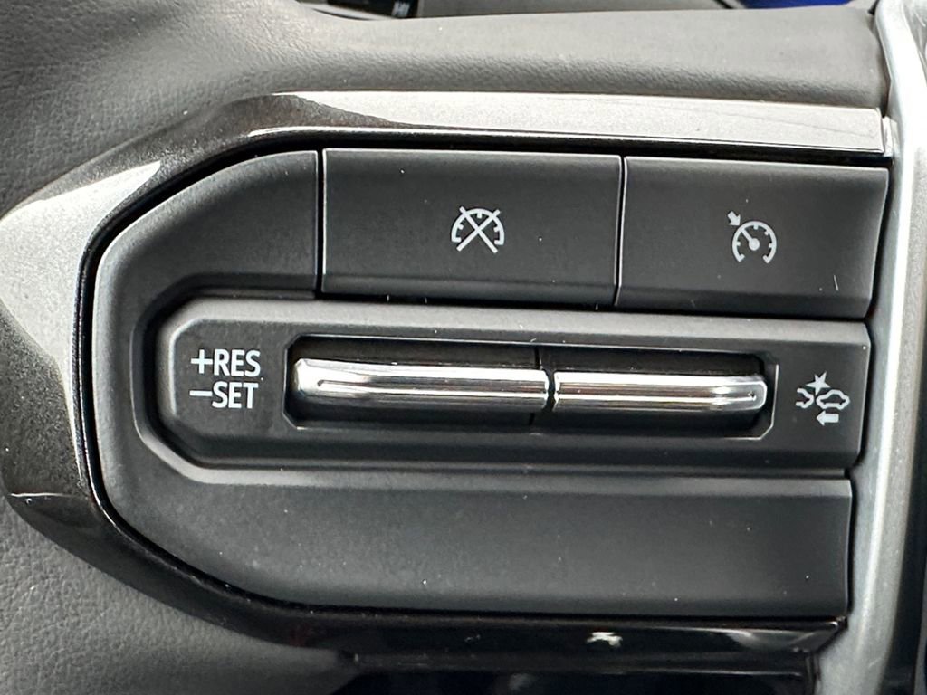 Used 2024 Chevrolet Colorado Z71 w/ Z71 Convenience Package 2 image 21