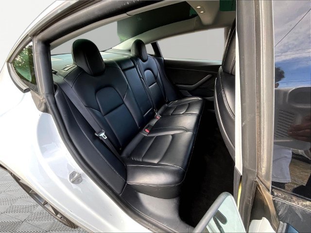 Used 2021 Tesla Model 3 Standard Range Plus RWD image 24