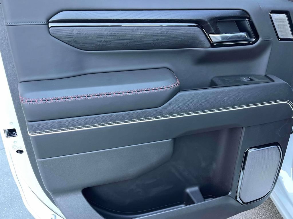 New 2026 GMC Sierra 1500 AT4X AWD/4WD image 16
