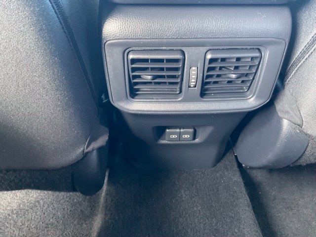 Used 2025 Toyota RAV4 XLE AWD/4WD image 14