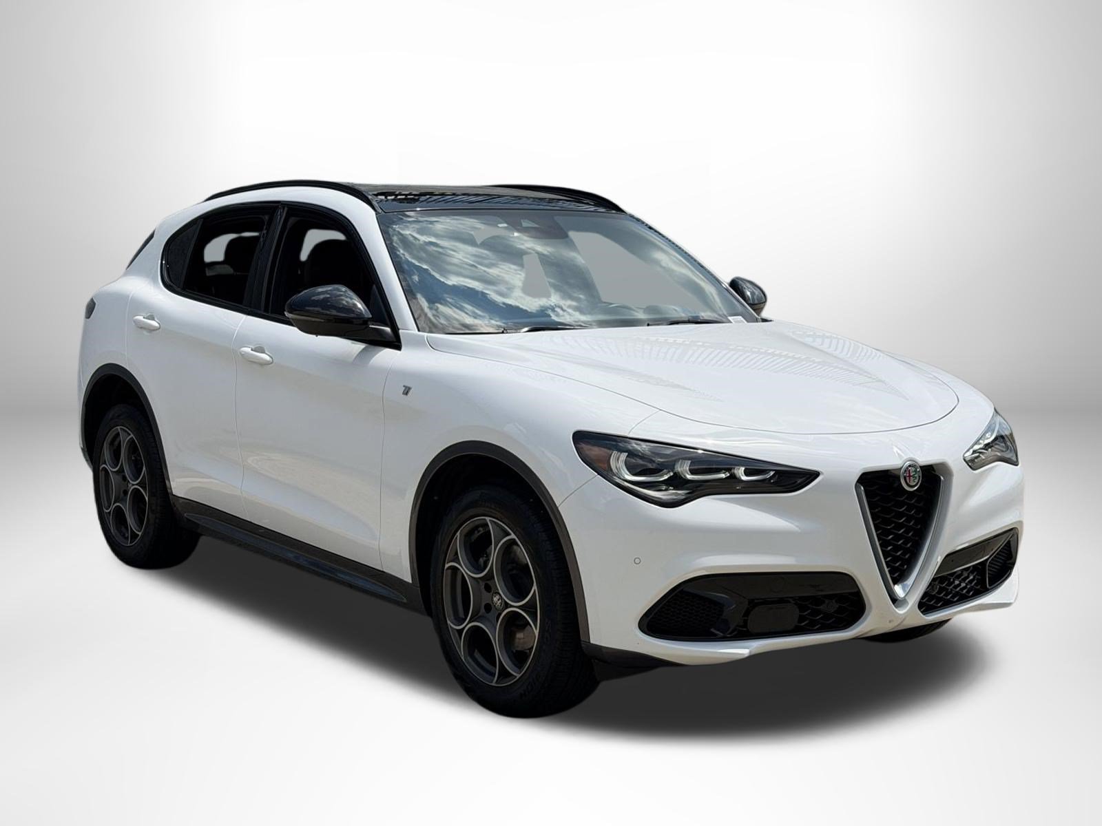 Used 2024 Alfa Romeo Stelvio Ti AWD/4WD image 1
