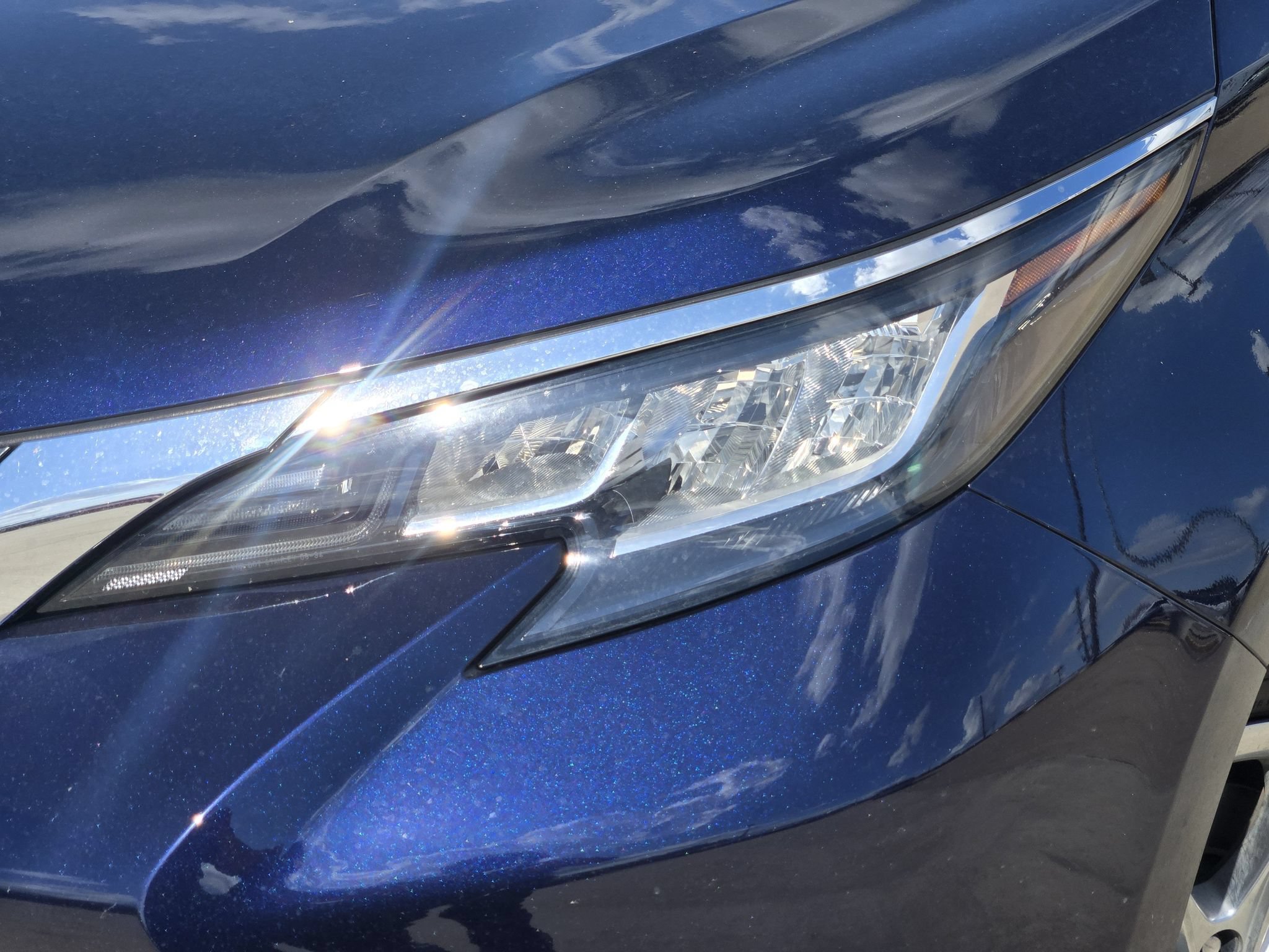 Used 2022 Toyota Sienna XLE w/ XLE Plus Package AWD/4WD image 10