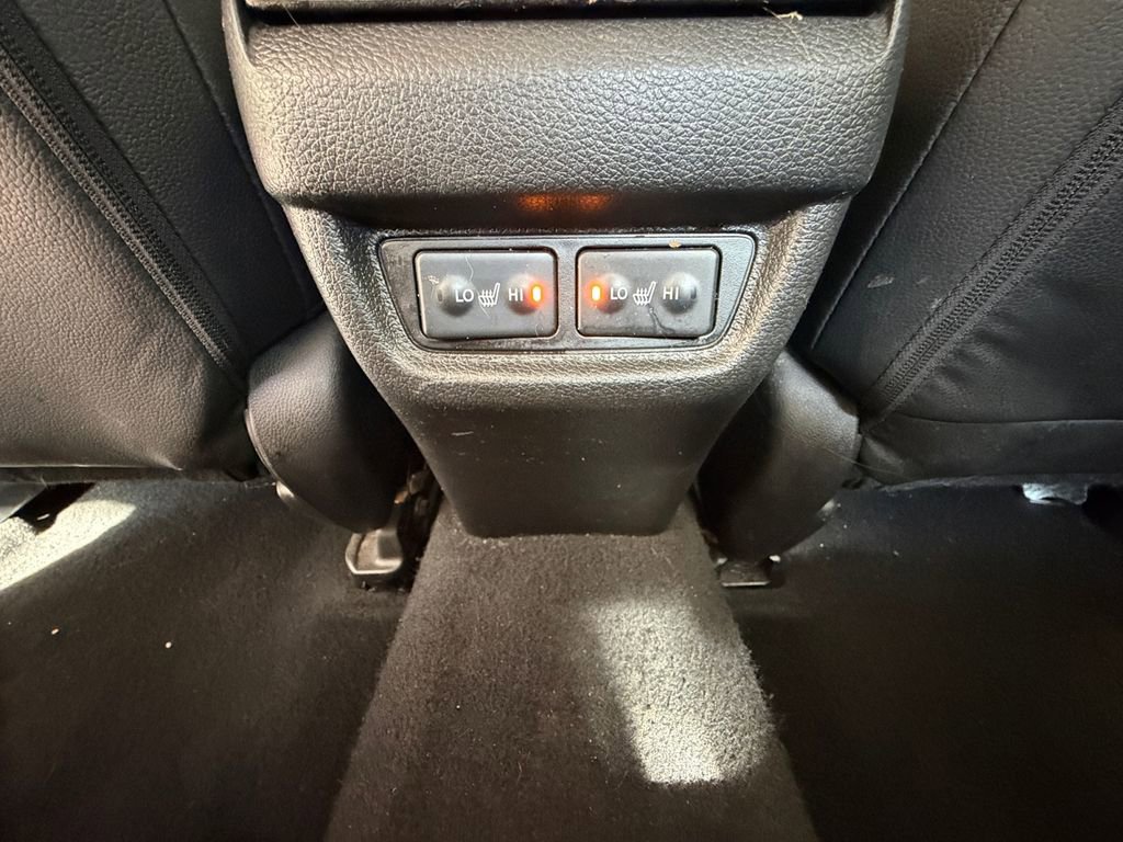 Used 2018 Honda Civic Touring image 16