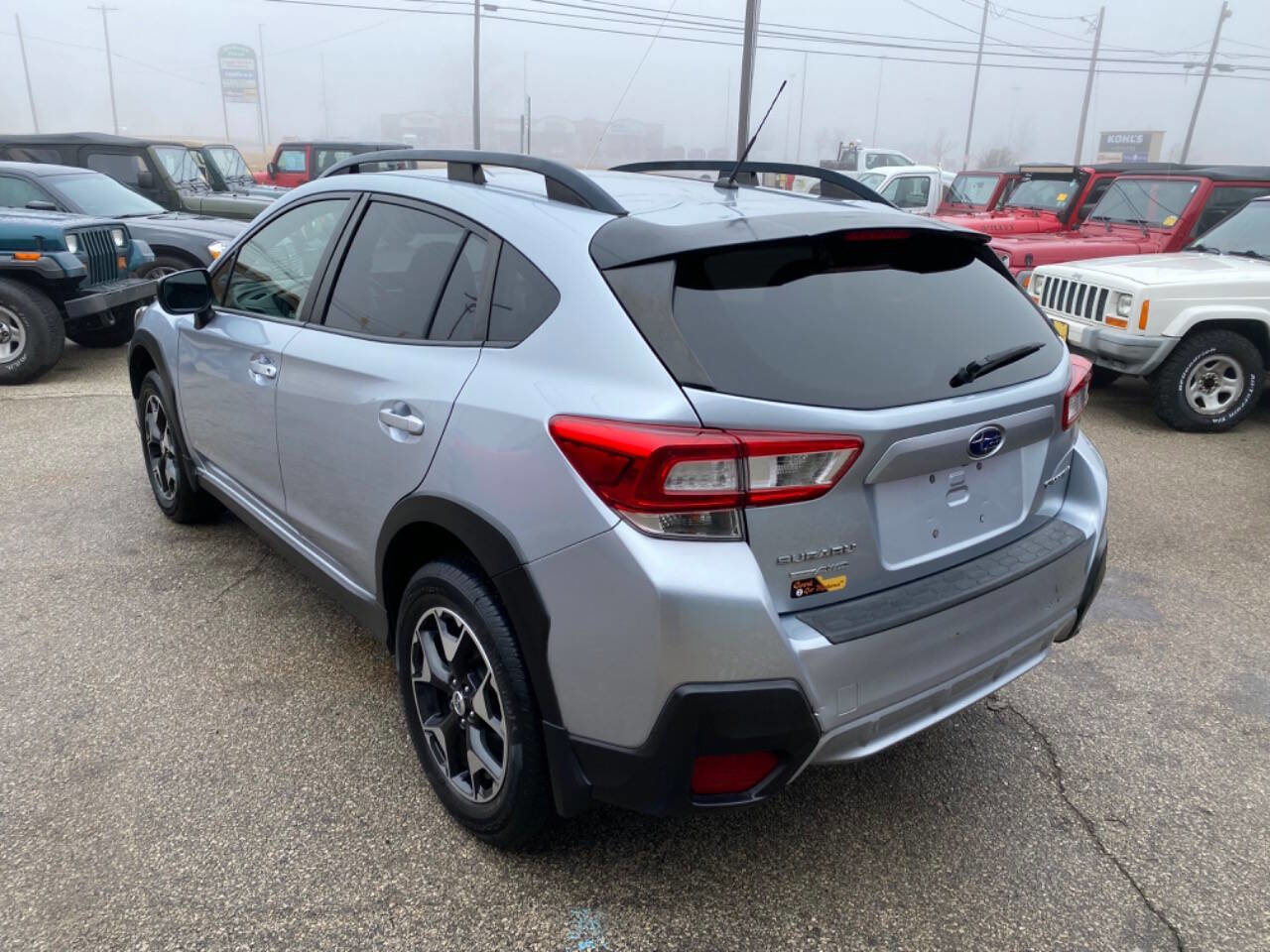 Used 2018 Subaru Crosstrek 2.0i image 5