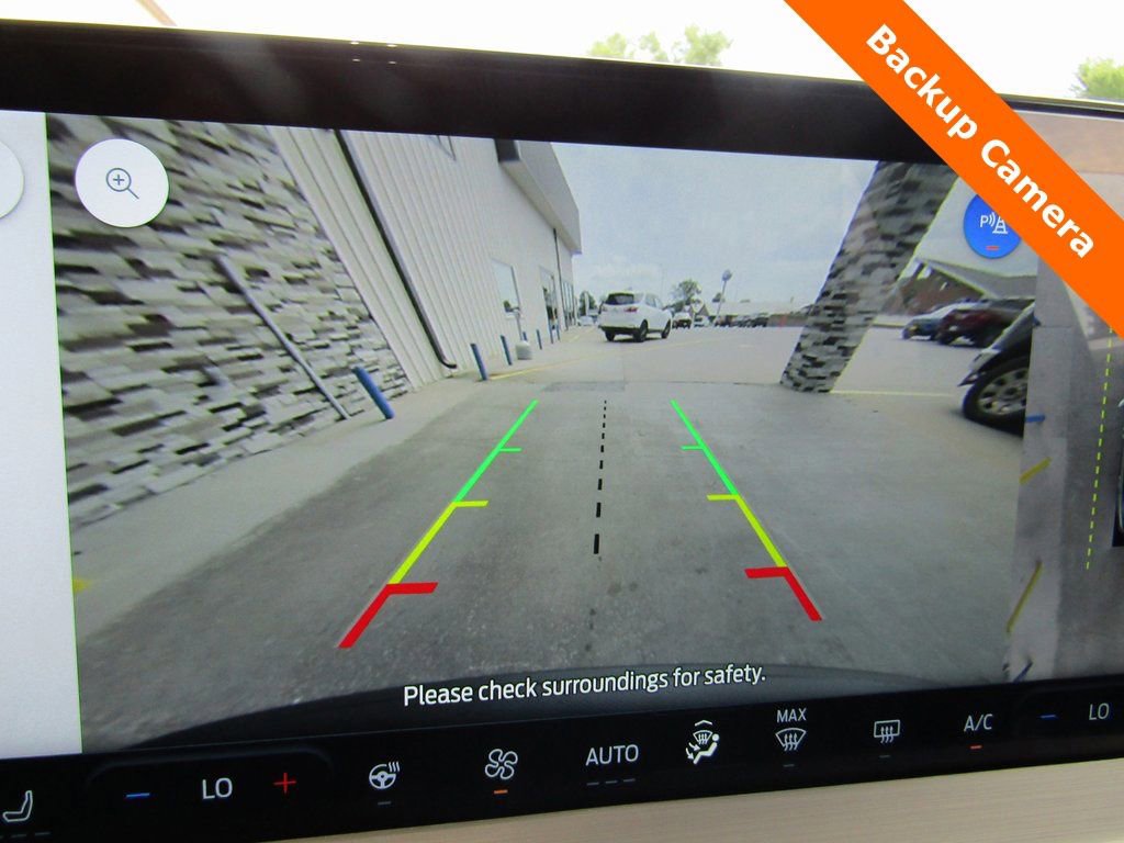 New 2025 Ford Escape SE w/ PHEV Premium Package image 18
