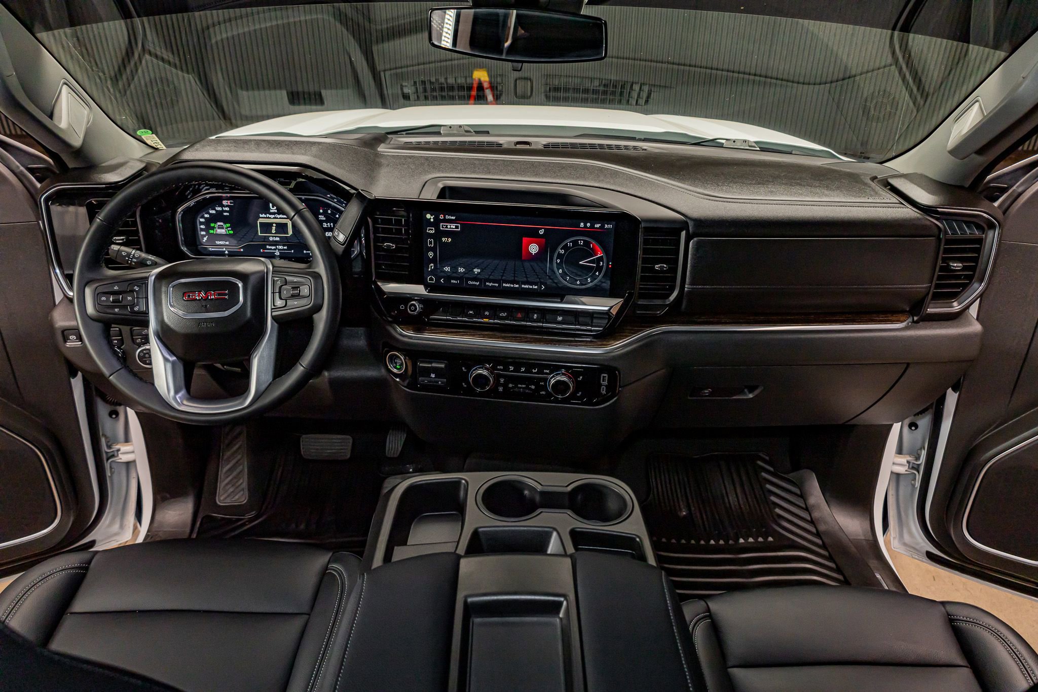 Used 2024 GMC Sierra 1500 Elevation image 19