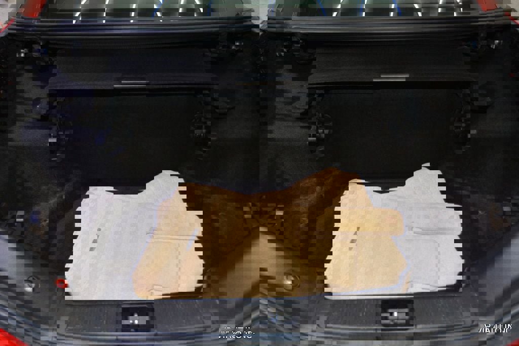 Used 2014 Mercedes-Benz SL 550 image 32