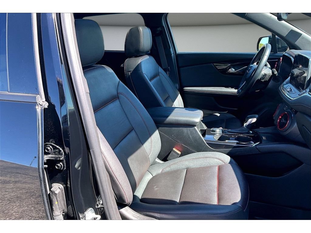 Used 2023 Chevrolet Blazer RS w/ Enhanced Convenience Package FWD image 9