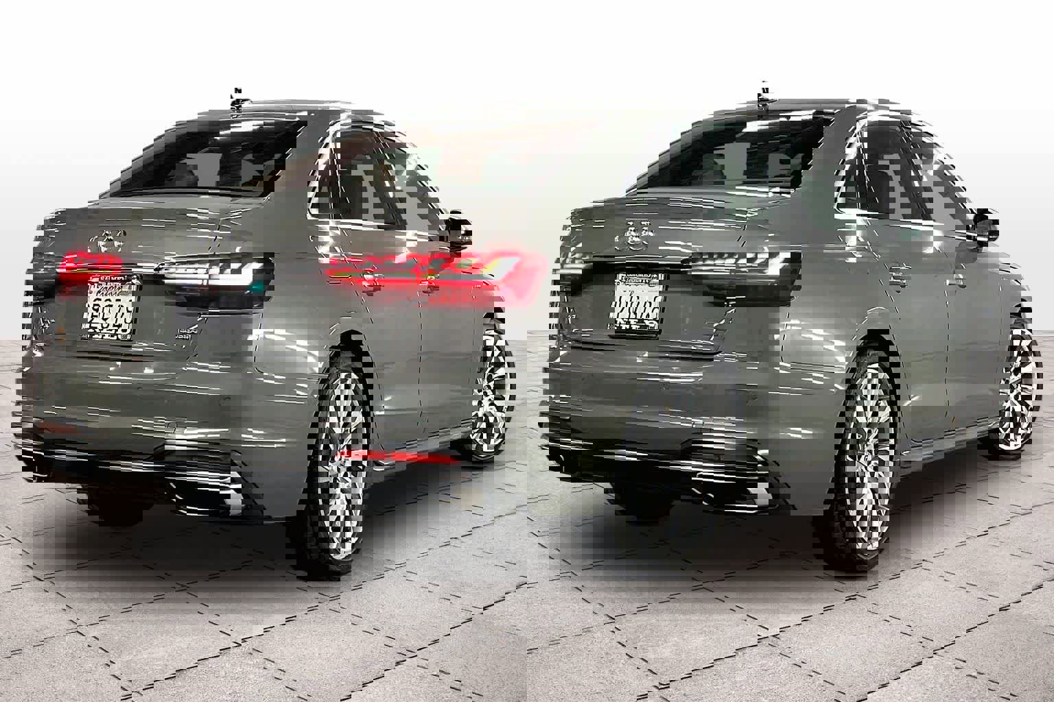 Used 2023 Audi A4 2.0T Premium Plus w/ Premium Plus Package image 14