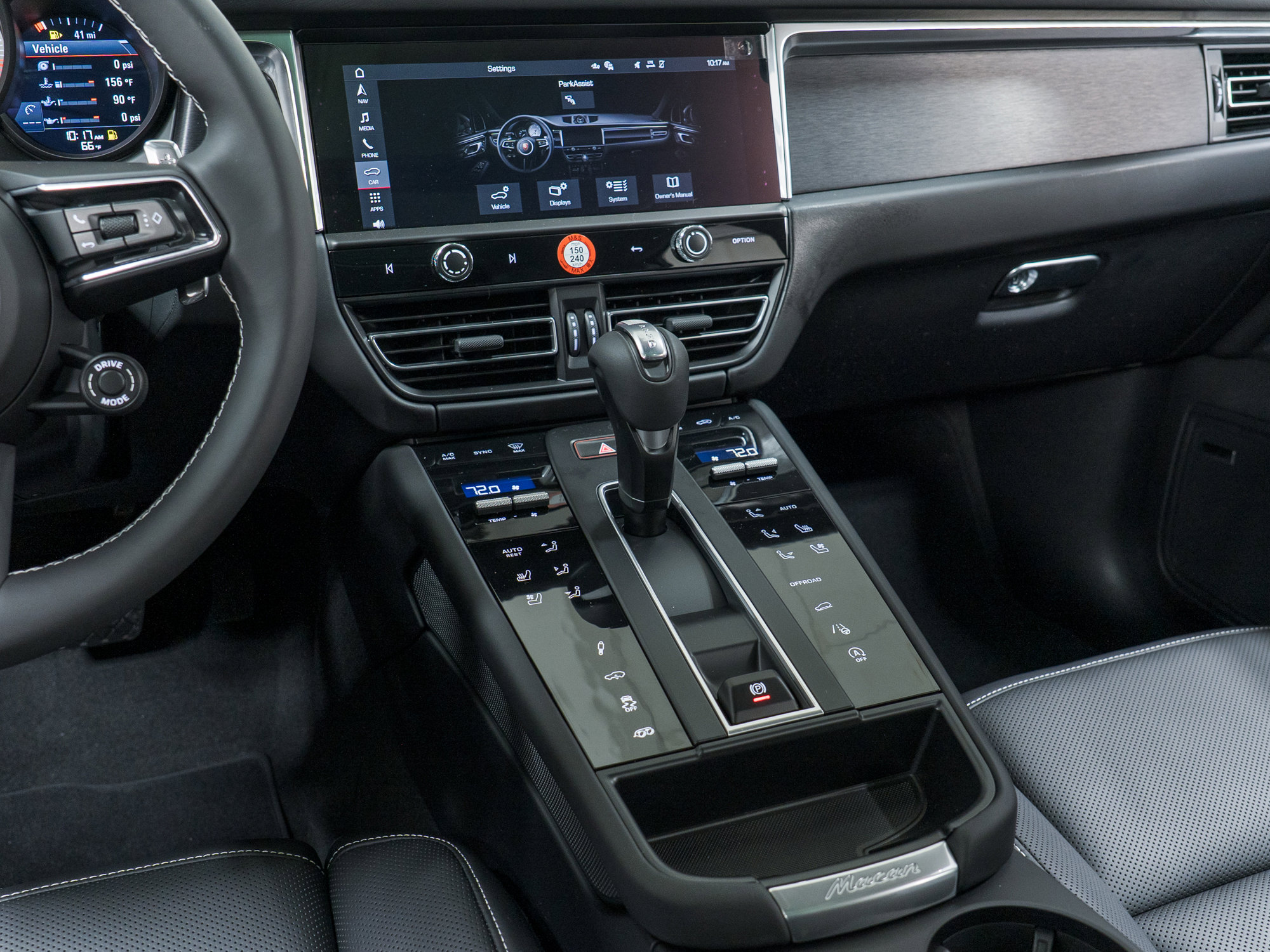 New 2026 Porsche Macan GTS image 26