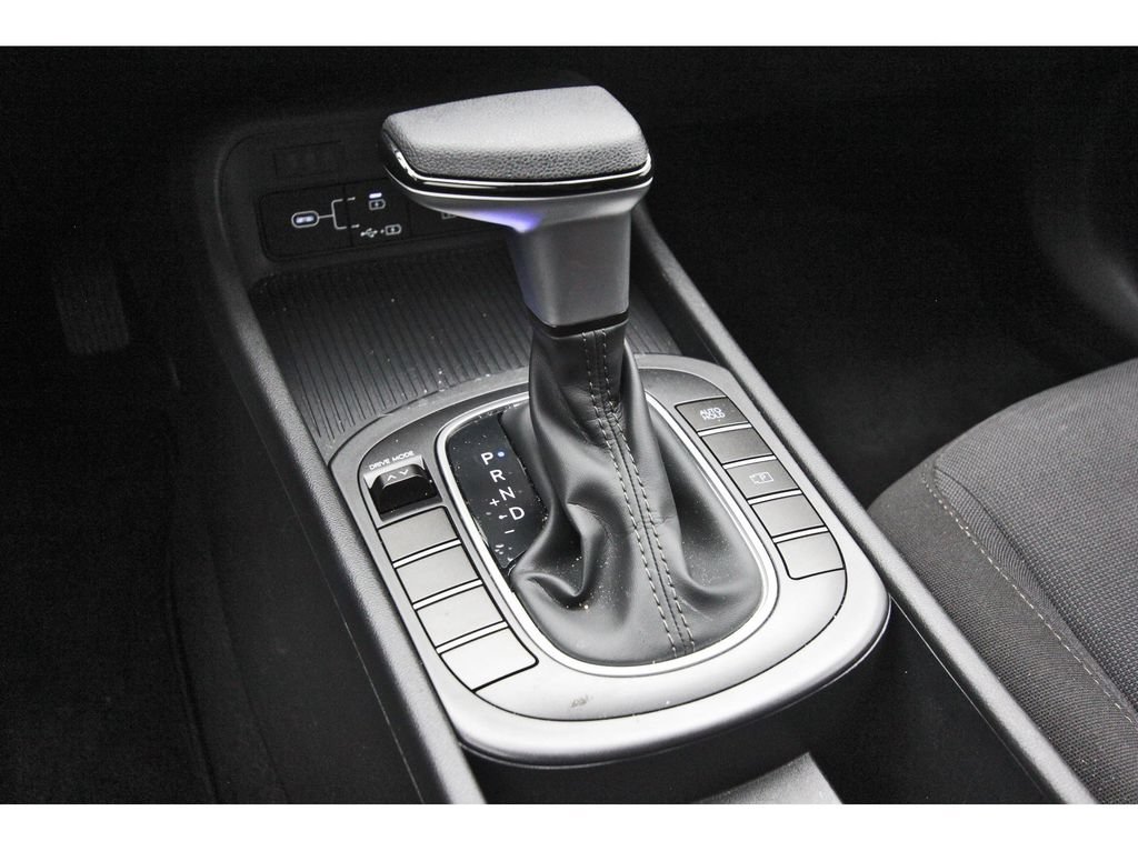 Used 2026 Hyundai Kona SE FWD image 30