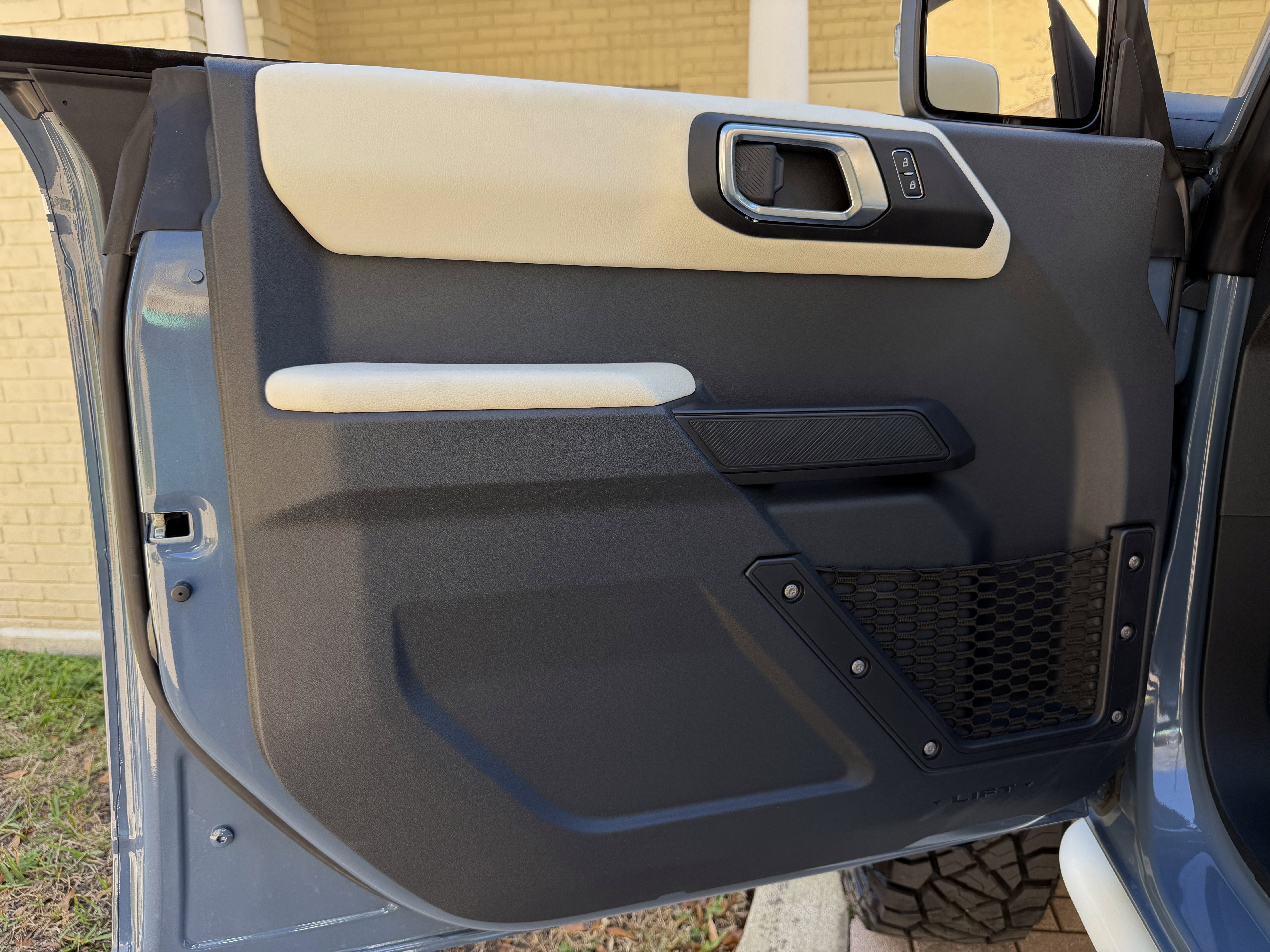 Used 2025 Ford Bronco Outer Banks AWD/4WD image 20