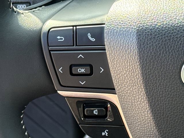 Used 2026 Toyota Crown Platinum image 29